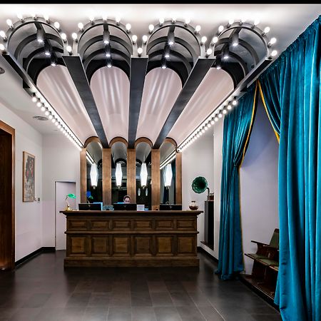 Vincci Soho Hotel Madrid Bagian luar foto