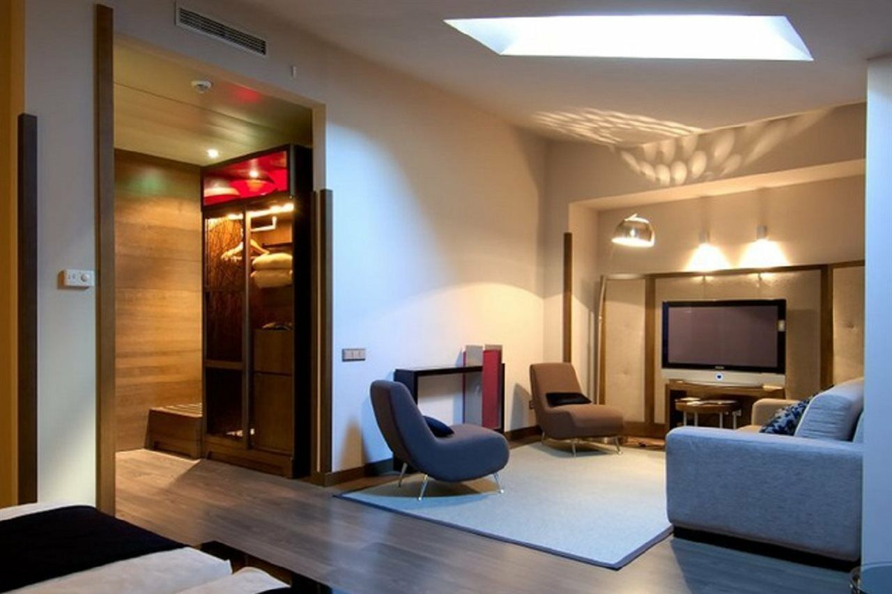 Vincci Soho Hotel Madrid Bagian luar foto